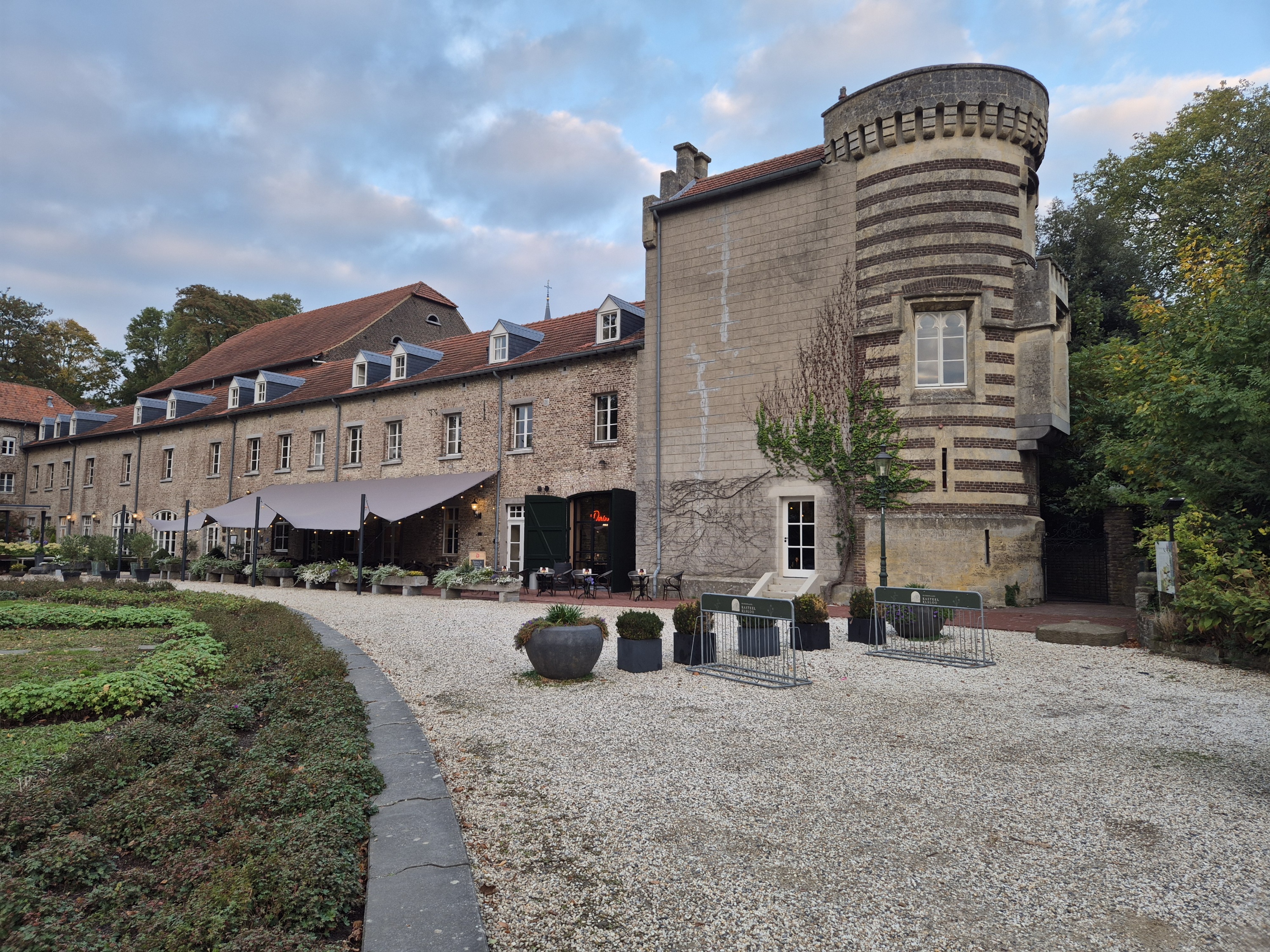 20251009_183103_resized